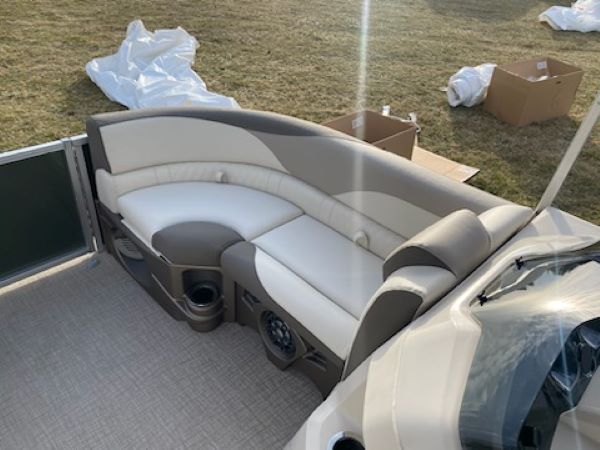 2023 Avalon LSZ Cruise 2 1985 Pontoon